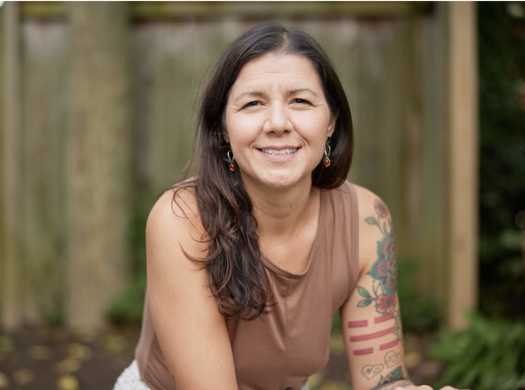 Thrive Chiropractic > Heather Campbell, LMT